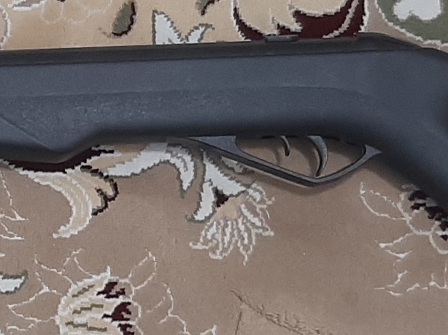 تفنگ بادی ۵.۵ کاملا نو در حد