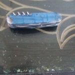 چاقوی دست دوم کارکرده ویکتورینوکس ۱۳کاره سایز بزرگ با دسته شفاف آبی