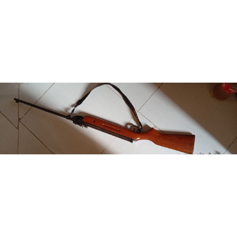 تفنگ بادی ۵.۵ در حد نو سالمه